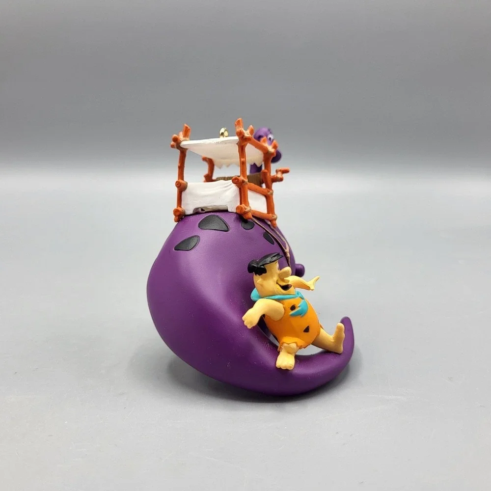 Hallmark preowned good